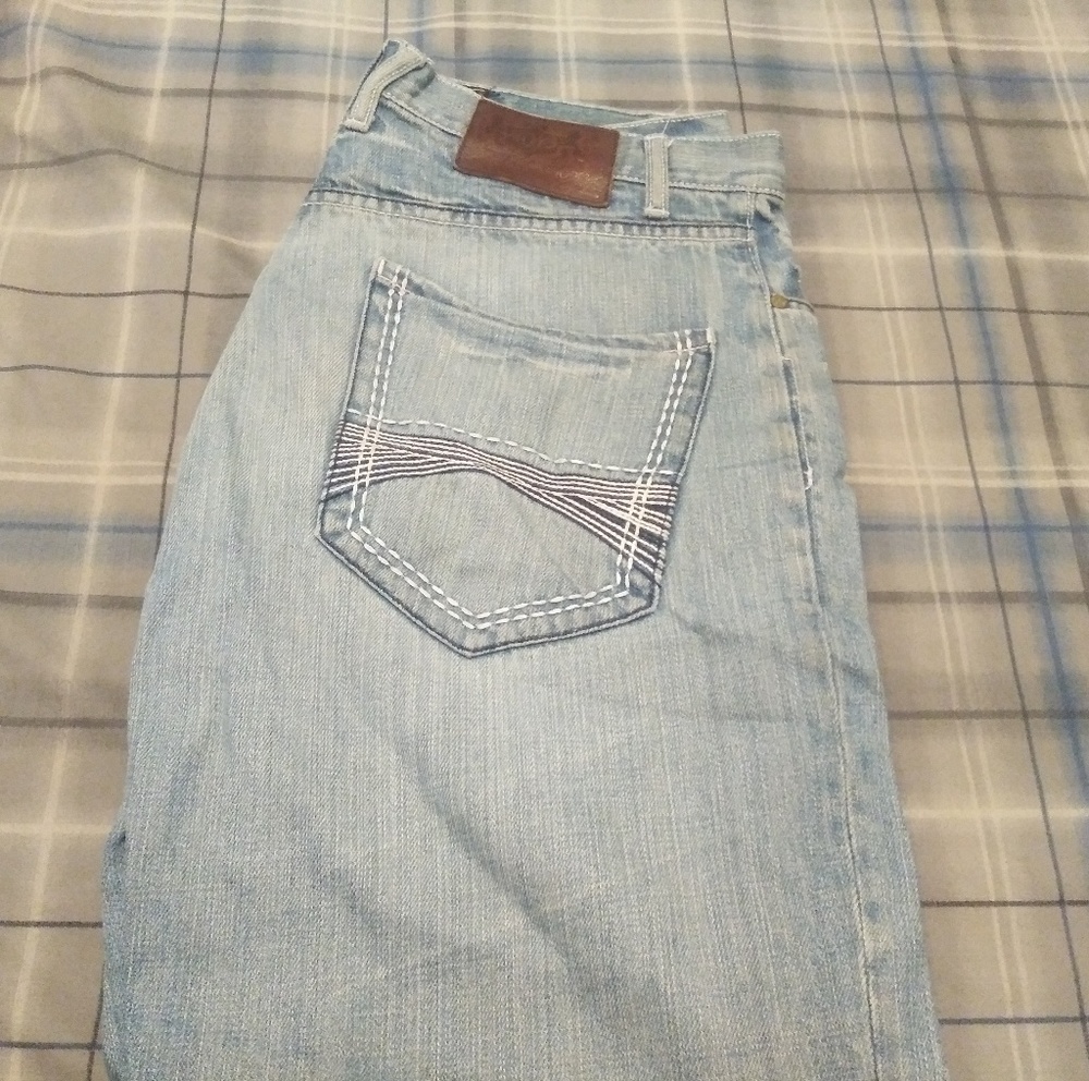 Akademiks 👖's